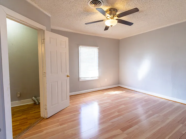 4709 Coronado Ave — Photo 10