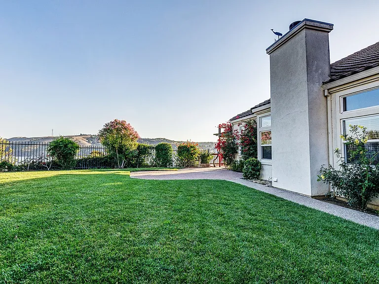 137 Camino Del Sol — Photo 42