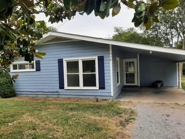 228 Stadium Dr, Hendersonville, TN 37075