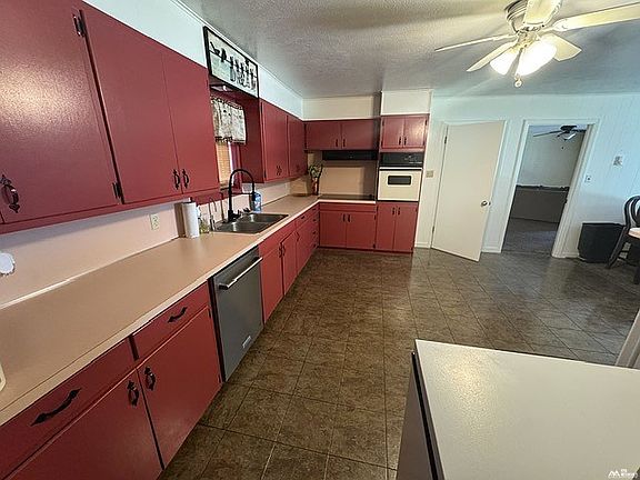 3rd image of 1620 S Avenue F