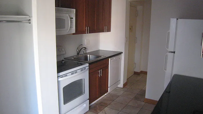 Rented by Best Apartments North Inc | media 28