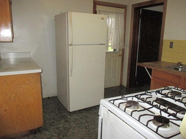 2nd image of 819 E Galena Blvd