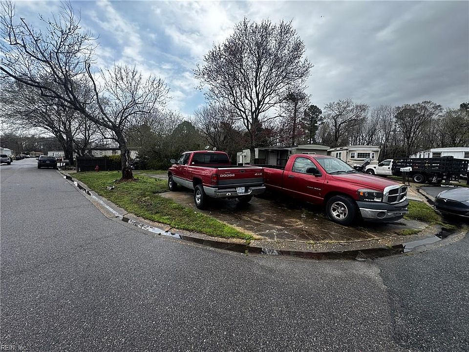 2nd image of 1268 Hawk Ave