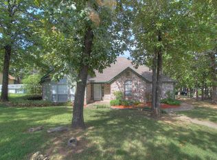 3816 S 74th Pl W, Tulsa, OK 74107