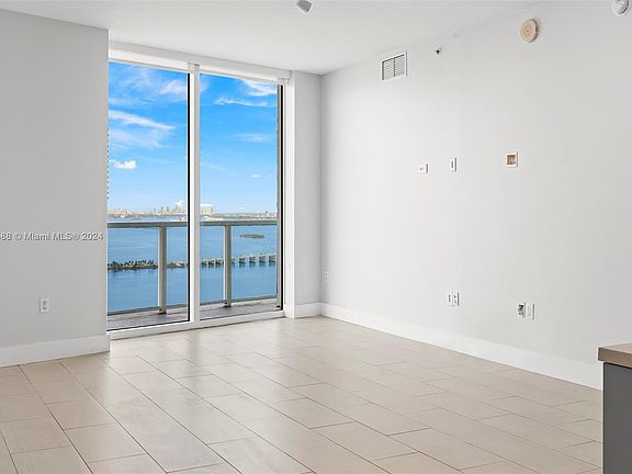 4th image of 1900 N Bayshore Dr APT 4804