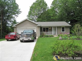 6937 14th Ave, Spring Lake, MI 49456