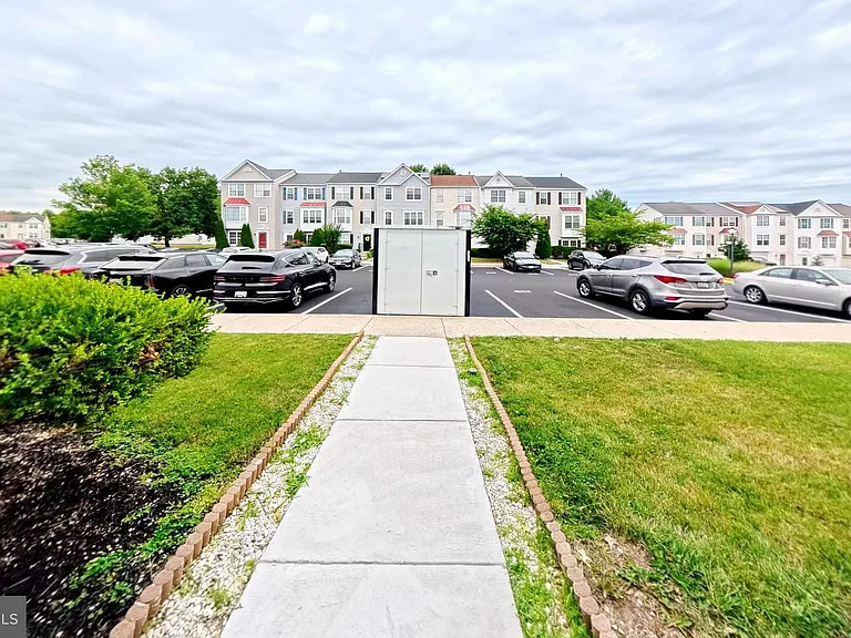 6955 Aquamarine Ct — Photo 39