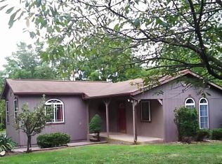 171 Forge Rd, Womelsdorf, PA 19567