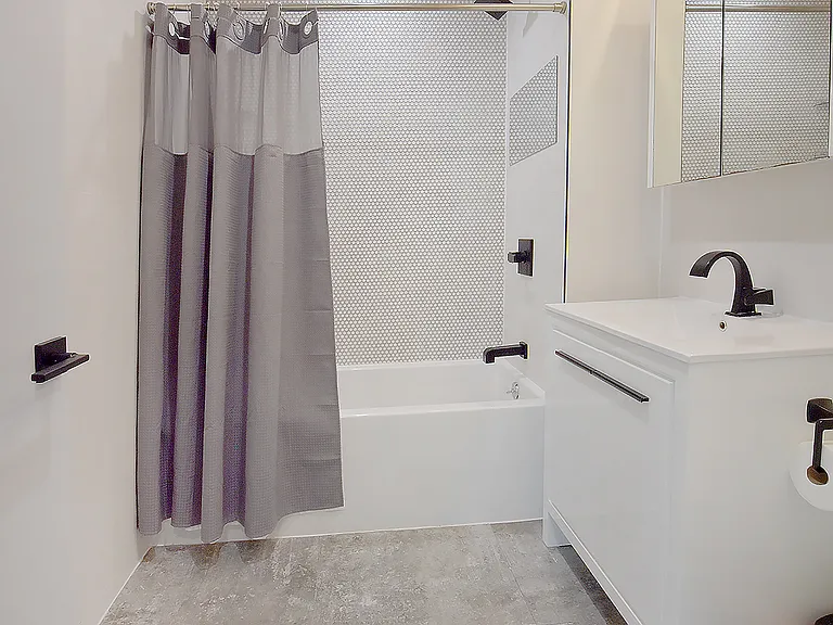 1325 Herkimer St #401 — Photo 8