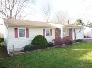 620 Becker Dr, Vineland, NJ 08361