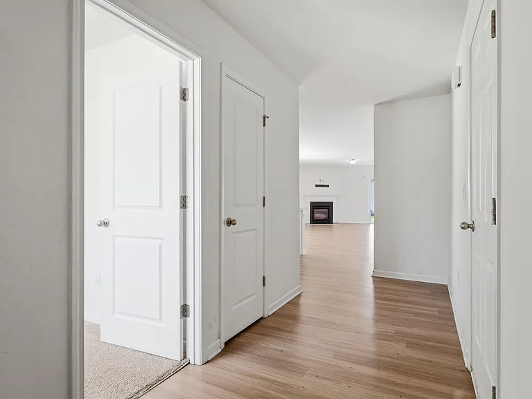 3916 Sabre Ln NW — Photo 13