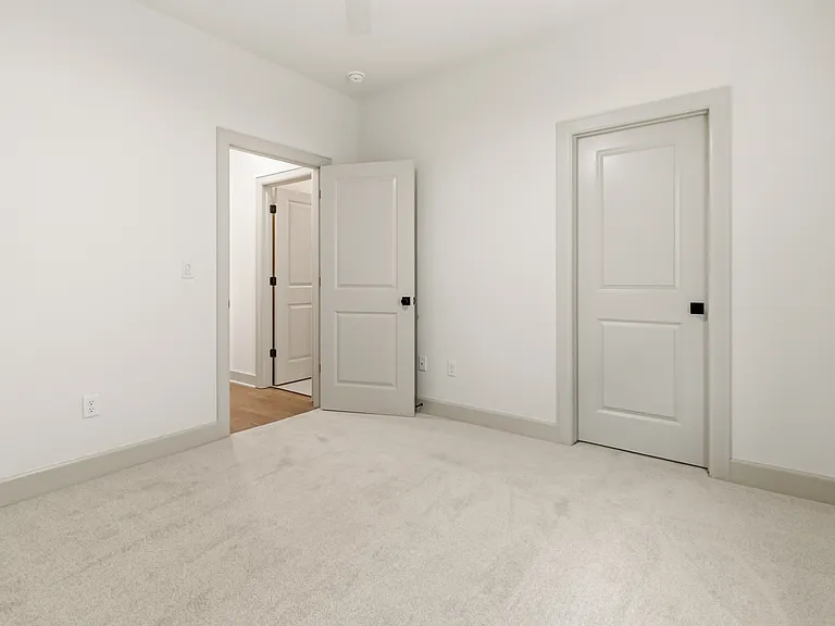 910 Trestle Ln — Photo 29
