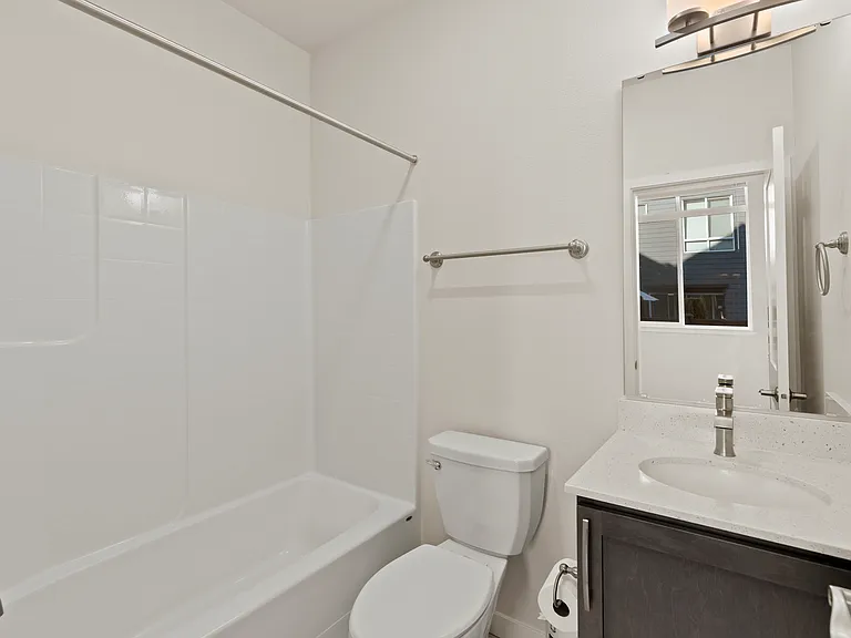10945 NE 189th Pl #D — Photo 20
