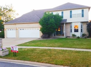 16434 Shawnee Dr, Lockport, IL 60441