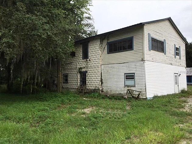 2nd image of 2119 N Us Highway 301