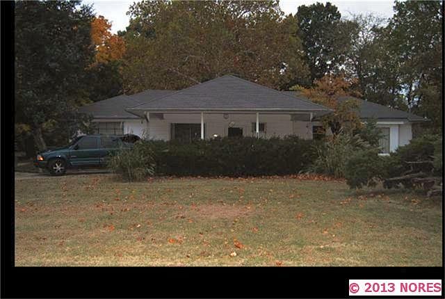 1st image of 1410 S 83rd Ave E