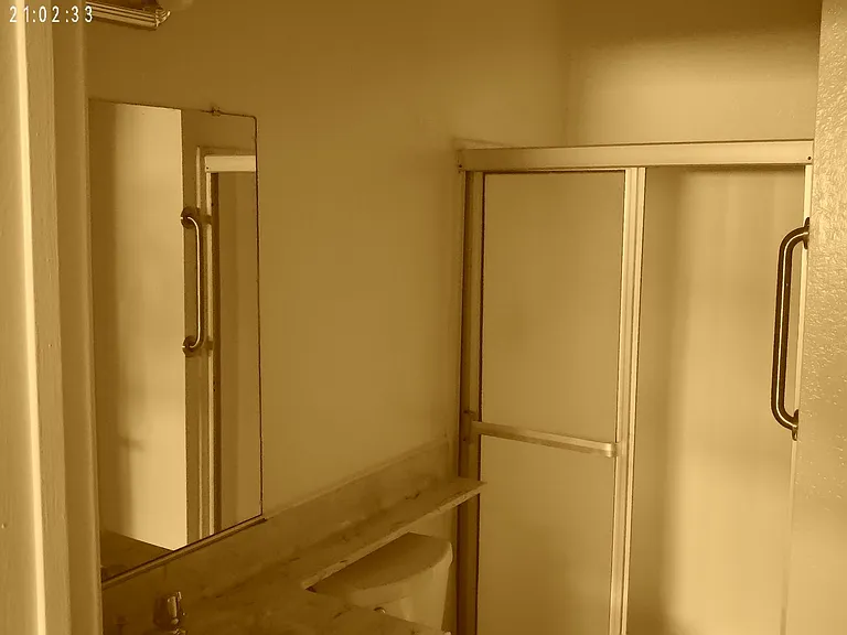 Independence Court Apartments — Photo 33