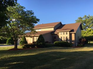 400 S Ridge Dr, Perrysburg, OH 43551
