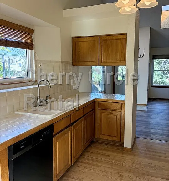 13324 Cherry Cir — Photo 10
