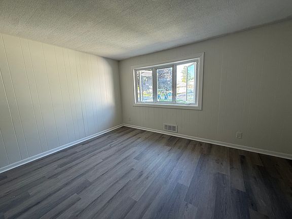 5th image of 4526 W 88th Pl #1