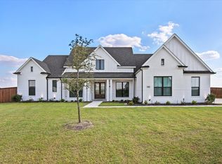 310 Motega Ct, Waxahachie, TX 75165