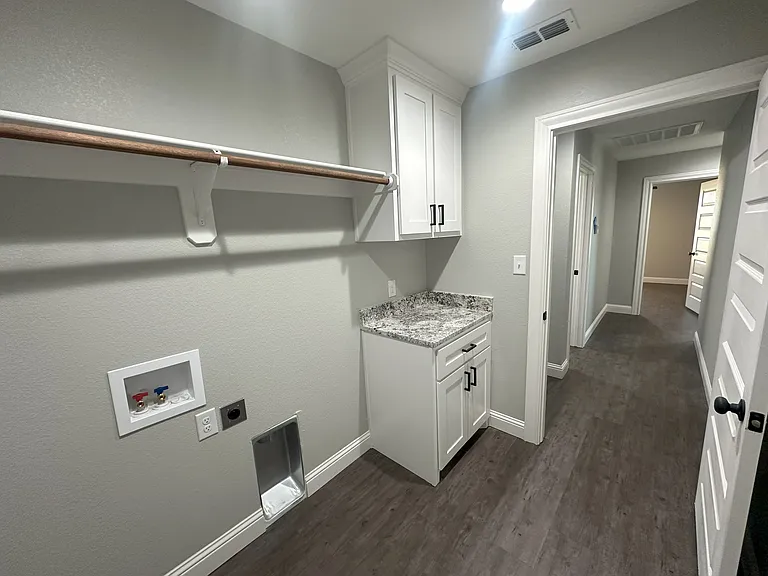 401 Kristie Path — Photo 12