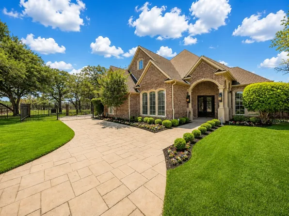 2726 Country Club Rd, Pantego, TX 76013