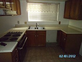 3rd image of 2312 E Flossmoor Cir