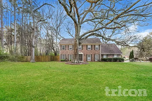 100 Creekwood Ct Photo 1