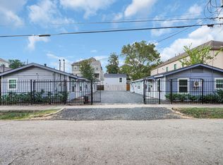 5605 Petty St, Houston, TX 77007