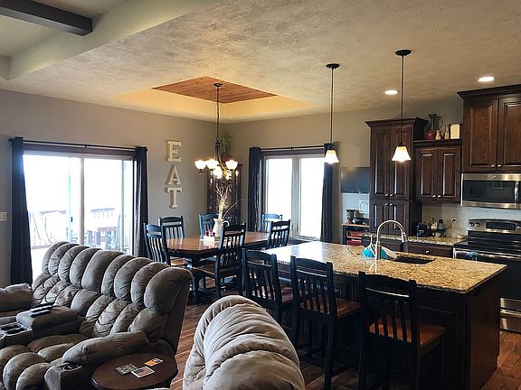 Beautiful tray ceilings 