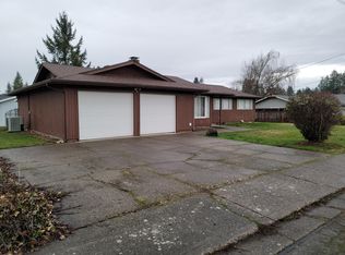 800 Dogwood St, Sweet Home, OR 97386