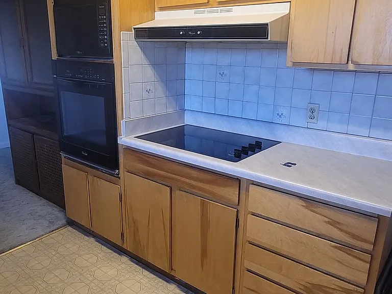 2636 Hickory Dr — Photo 7