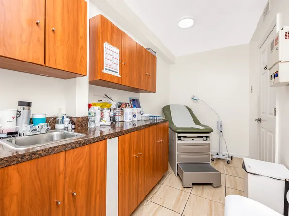 40-10 Forley Street image 15 of 35