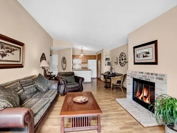 7632 157th St W APT 306, Apple Valley, MN 55124