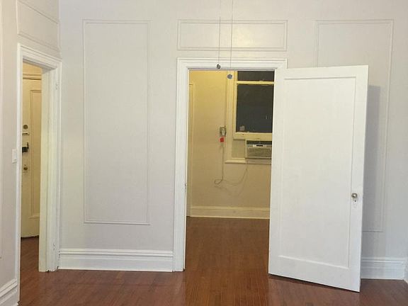 4th image of 858 8th Ave APT 4F