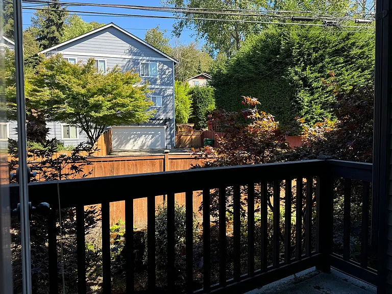 5218 Puget Blvd SW #C — Photo 7