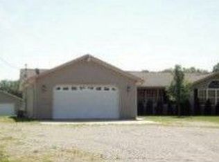 28901 Sherwood Rd, Belleville, MI 48111