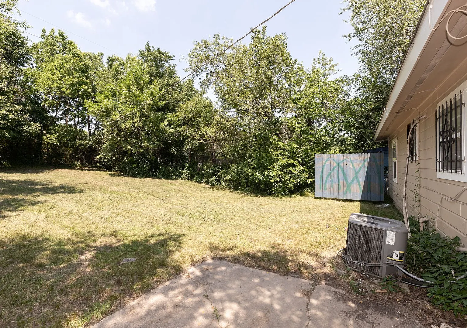Beautiful 3 bedroom 1 bath! — Photo 3