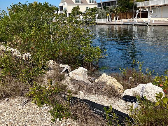 2nd image of 29663 Coral Rd