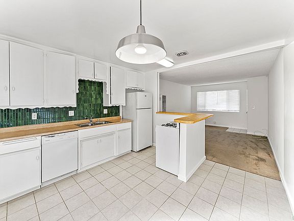 2nd image of 1205 Florida St APT B