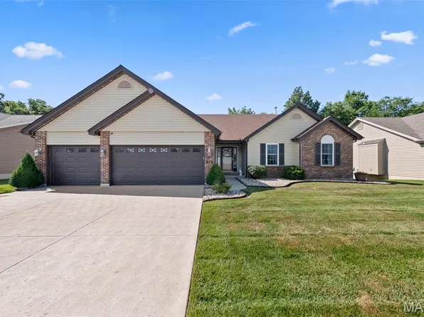 545 Sceptre Rd, Wentzville, MO 63385