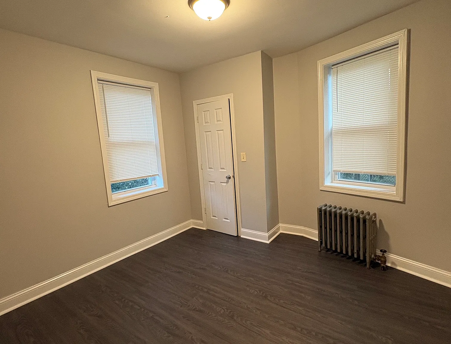 2 bed, 600 sqft, $2,100 — Photo 1