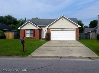 2828 Chillingworth Dr, Fayetteville, NC 28306