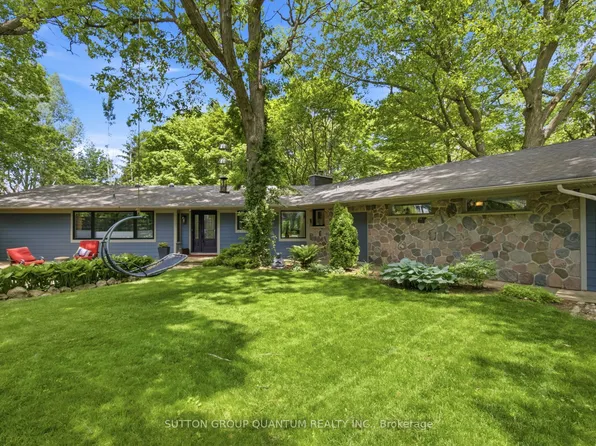 1319 S Aldo Dr, Mississauga, ON L5H 3E9