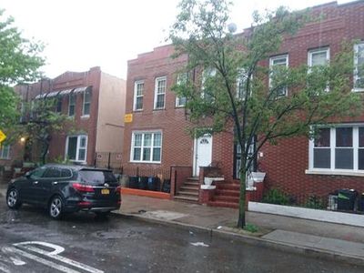 1137 Noble Ave, Bronx, NY, 10472