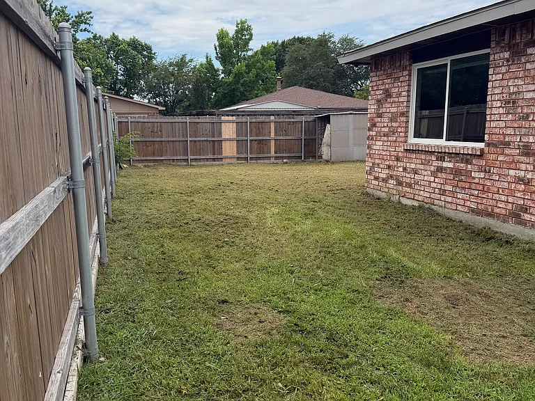 2621 Roman Way — Photo 12