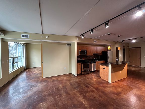 4th image of 300 Hamilton St APT 102