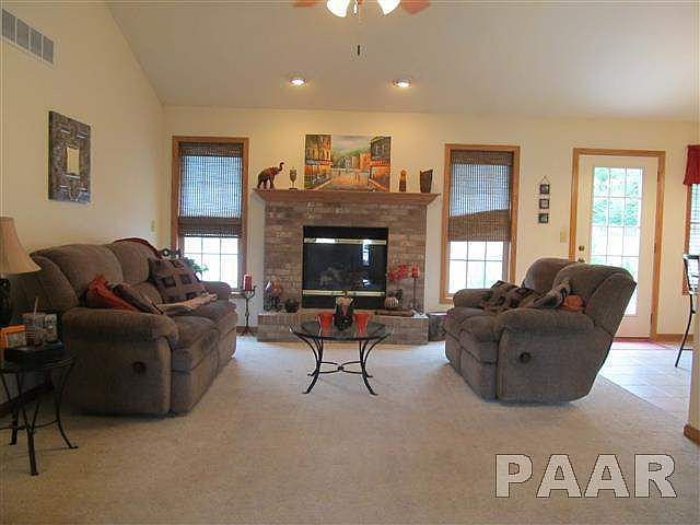2nd image of 2108 Easter Ave