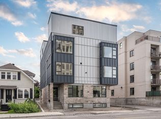 10 McArthur Ave #2, Ottawa, ON K1L 6R2